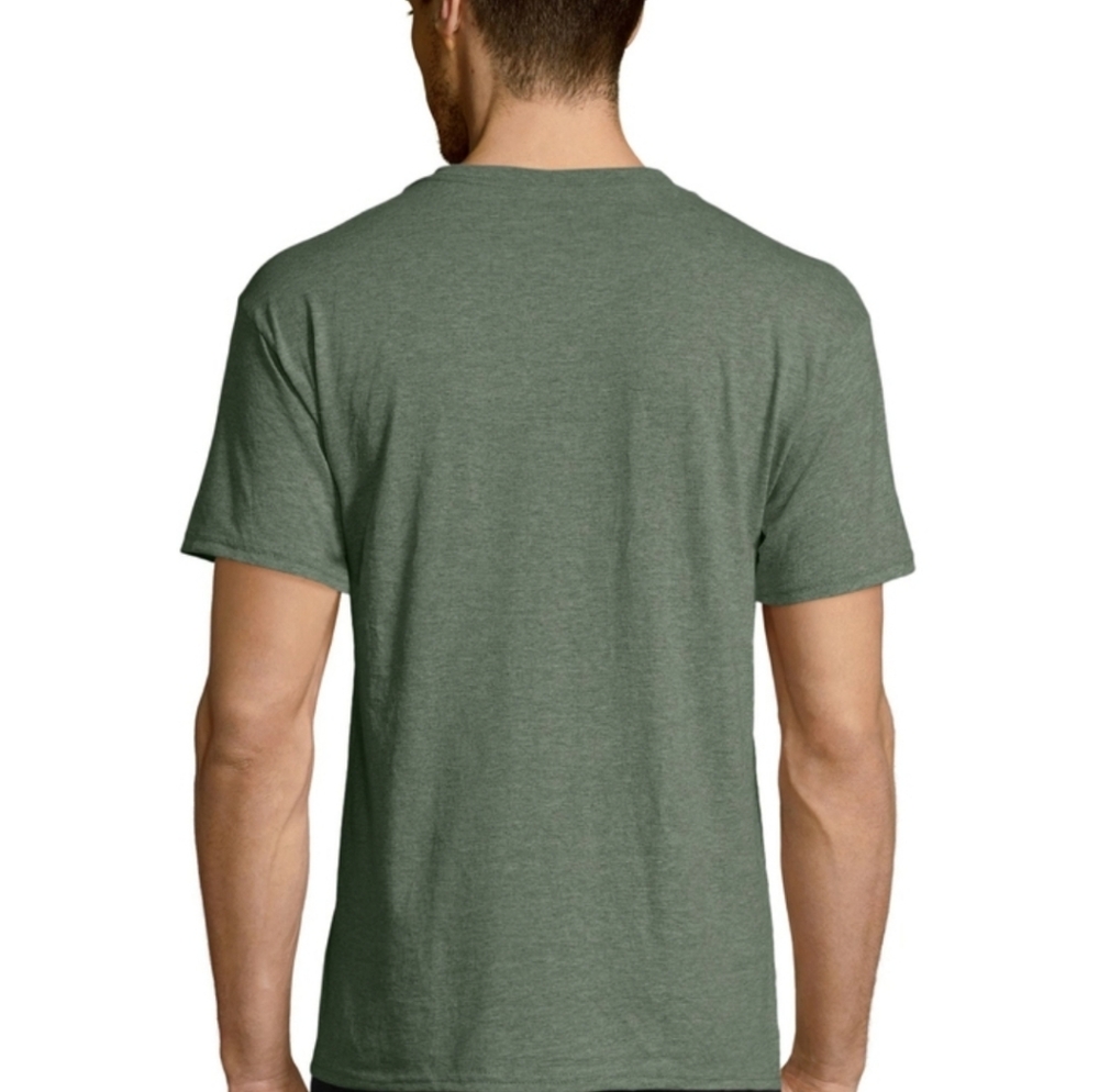 💕 NWT Hanes Crewneck Men's T-Shirt Green Luck Heather - Picture 2 of 6
